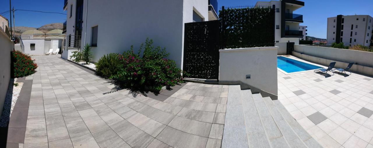 West Star Apartment Τρογκίρ Εξωτερικό φωτογραφία